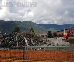 Condove, giù l’asilo Rodari: struttura demolita, ora la ricostruzione