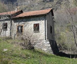 Le ex casermette della Ferrera diventeranno centro benessere