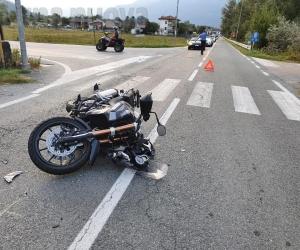 Villarfocchiardo, moto contro auto: due centauri feriti al bivio Giaconera