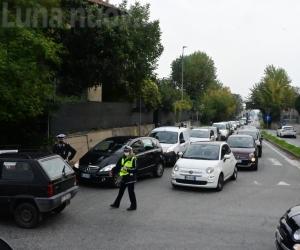 Rivoli, caos al pit stop tamponi: viabilità in tilt all’ospedale