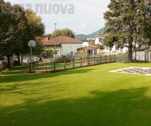Almese: alla scuola di Rivera pronte passerella e erba sintetica