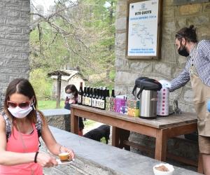 Caldo anomalo e paura lockdown: l'ultimo arrembaggio alla montagna
