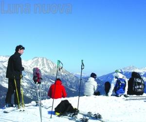 I maestri di sci in rivolta portano la neve a Torino