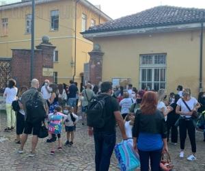 Si torna a scuola in presenza: dal 7 infanzia, elementari e medie, dal 18 le superiori
