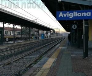 Avigliana, non indossa la mascherina e fa fermare il treno: denunciato