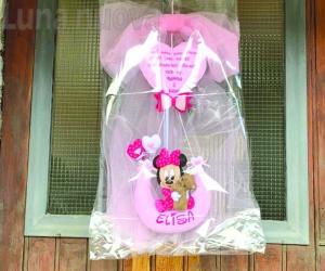Chiomonte: nasce la figlia, gli rubano il fiocco rosa dalla porta di casa