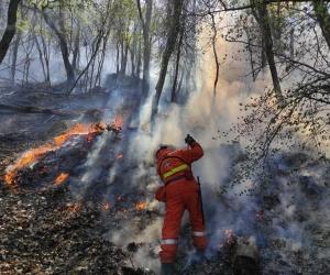 Ancora un pomeriggio di fuoco: stavolta a Chiusa S.Michele