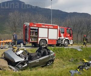 Caprie: esce fuori strada, due feriti estratti dalle lamiere