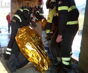 No Tav incatenati nella casetta: ieri sera la discesa
