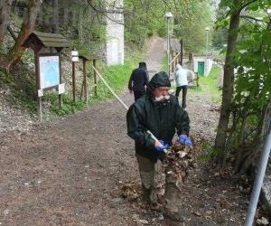 Bardonecchia, una giornata di pulizia sentieri