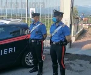 Piossasco, sorprende i ladri in casa: ucciso in salotto