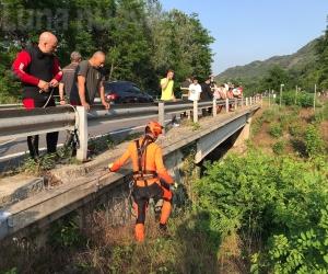 Coldimosso, cade nel canale con la moto e scompare: ricerche vane