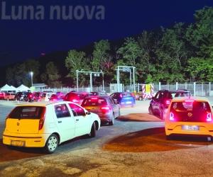 Mille vaccini in un giorno all'autoporto di Susa