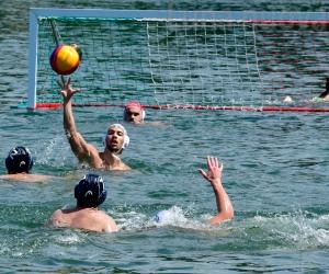 Nuoto di fondo, pallanuoto e sincronizzato: torna il Meeting sul lago Grande