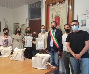 Grugliasco, la città premia tre "studenti modello"