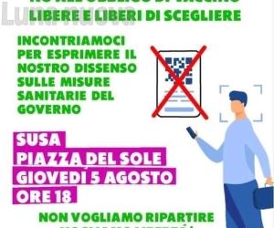 Manifestazione No Green Pass in piazza del Sole