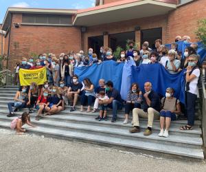 Rivoli, sit-in in blu a sostegno delle donne afghane