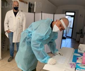 In coda per i tamponi, ma tensioni limitate