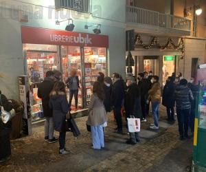 Rivoli, pubblico da rock star per Donato Carrisi