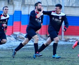 Fango e gol del tridente, l’ultima dell’anno è tutta del Venaus