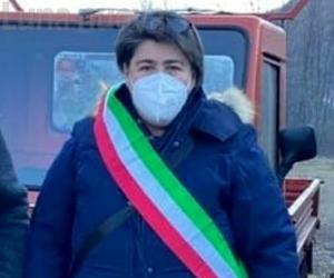 «Disobbedienza civile»: polemica sul post social della sindaca di Mattie