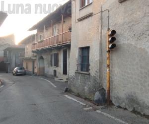 Avigliana, tre giorni per rifare il semaforo