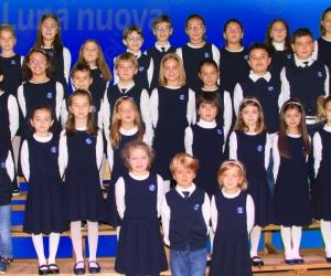 Rivoli, il piccolo coro "Sister Queen" canta per Papa Francesco
