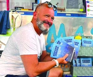 Rivoli, Stefano Sibona e le sue 20 sfumature di blu   
