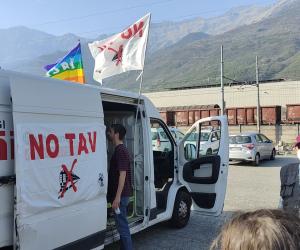 No Tav: il saluto di Emilio Scalzo in collegamento telefonico dal carcere francese