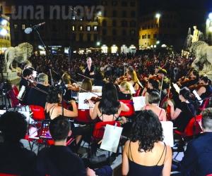 Grugliasco, Magister Harmoniae incanta piazza della Signoria