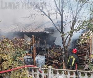 S.Giorio, brucia un garage mentre impazza il Marrone