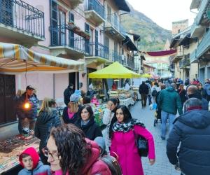 Festa patronale di S.Ambrogio: l'Abbà, gli Sbandieratori e la dama