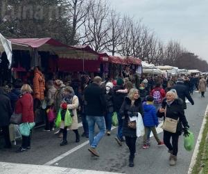 Rivoli: ieri la Fiera, domani il trasloco del mercato. E gli anziani protestano