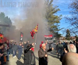 Pianezza, delirio rossonero per l'arrivo della Champions