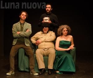 La famiglia dei silenzi: Ceccotti ci racconta il nostro non dialogo
