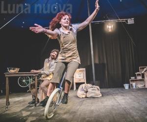 Carpa Diem: il pane acrobatico cuoce in scena