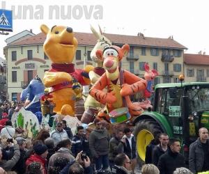 Rivoli, in corso Francia tornano a sfilare i carri