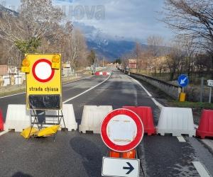 Susa, ex statale 24 chiusa da ieri: partito il cantiere sul ponte da rifare