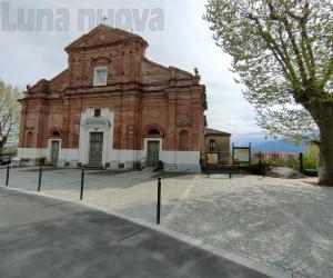 Almese: croce pericolante, chiesa di Rivera vietata