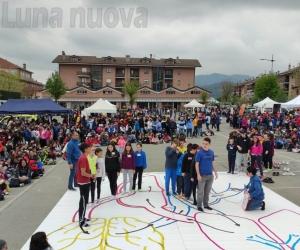 Giaveno, in piazza c’è Evviva: la fiera della sanità conquista i giovani