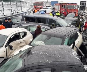 Maxi-tamponamento sull'A32: otto indagati