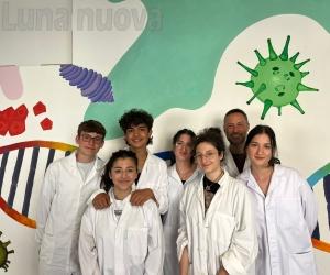 Rivoli, piccoli chimici crescono al Darwin