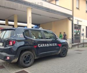 Avigliana, rissa e lancio di sassi alla stazione