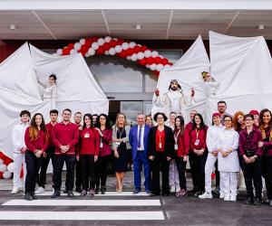 Alpignano, taglio del  nastro per il supermercato Nova Coop