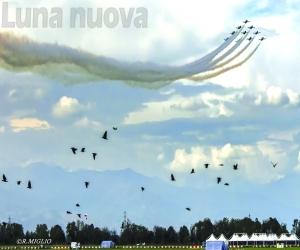 Una Freccia Tricolore si schianta al suolo, muore una bambina