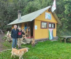 Il rogo al presidio No Tav e ora l’appello: «Cerco casa»