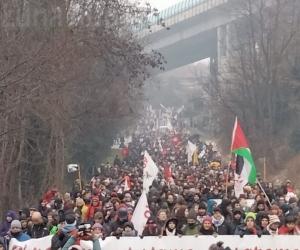 8 dicembre No Tav: alcune migliaia di manifestanti in marcia da Susa a Venaus 