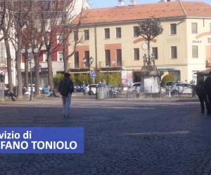 Rivoli: in piazza Martiri studenti e genitori per dire "no" alla Dad
