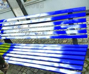 Bussoleno, doppio atto vandalico contro la panchina del Ricordo