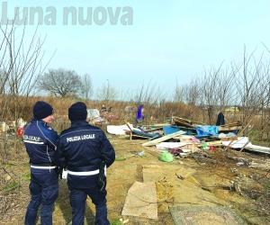 Collegno, ennesima baraccopoli sgomberata a Fermi